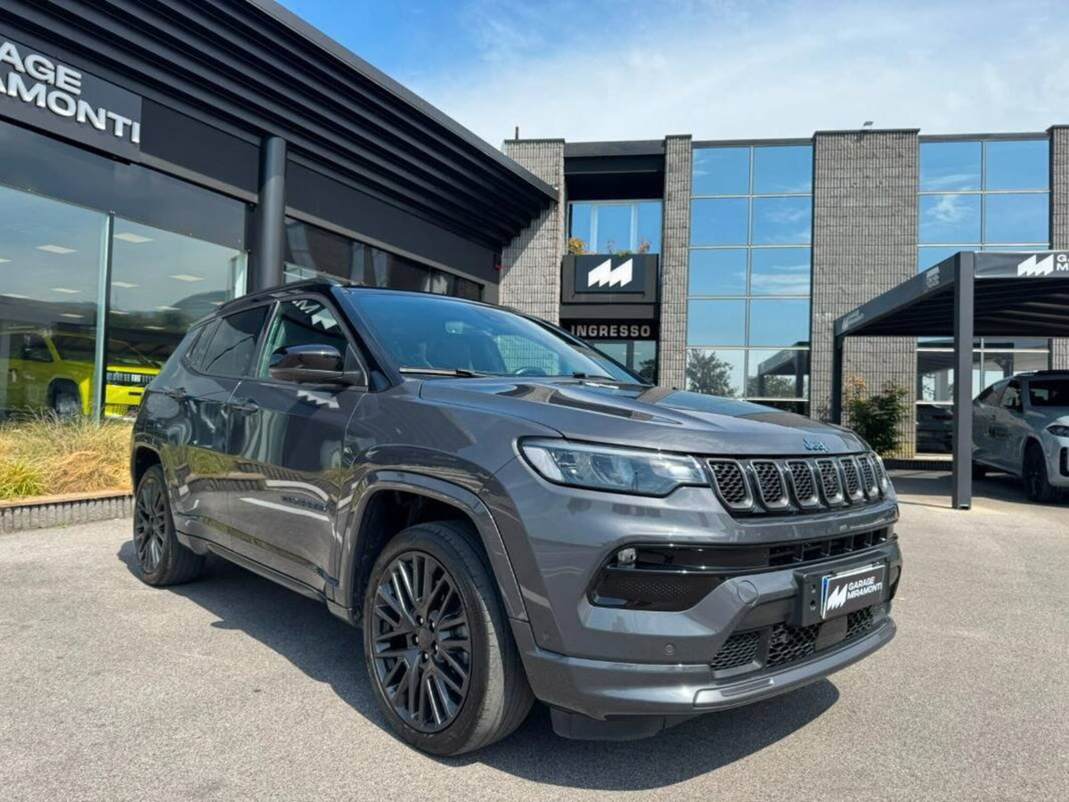 Jeep Compass 1.3 turbo t4 phev North Star 4xe auto (2)