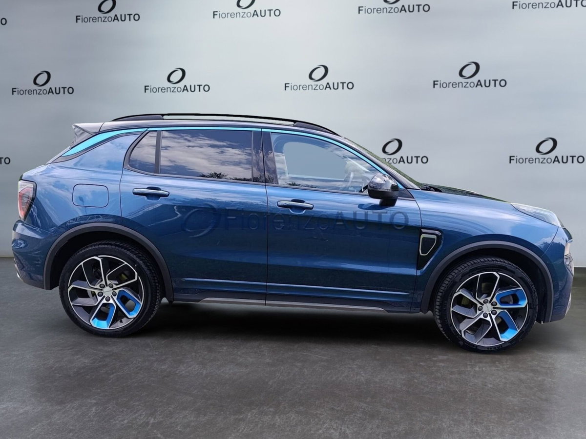 Lynk & Co 01 01 1.5 td phev (8)