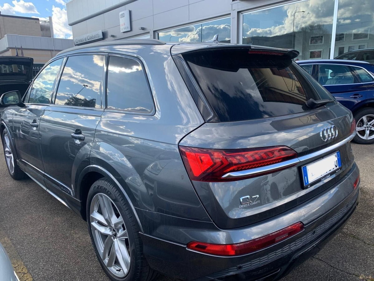 Audi Q7 50 TDI quattro tiptronic Sport (2)
