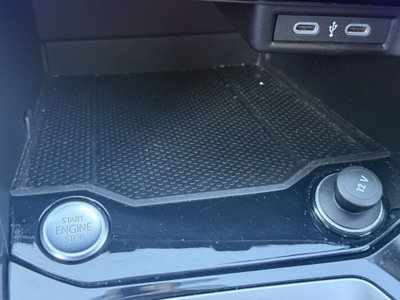 Volkswagen T-Roc 1.0 TSI Style (18)