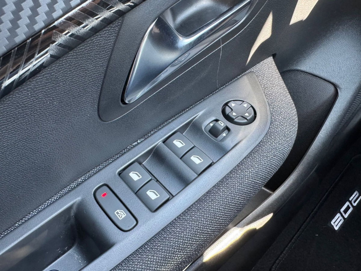 Peugeot 208 Turbo 110 S&S 5 porte Allure (11)
