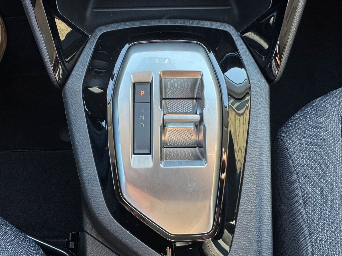 Peugeot 208 Turbo 110 S&S 5 porte Allure (9)