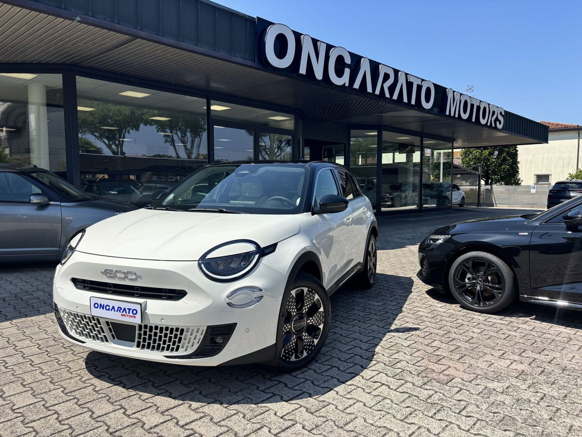 Fiat 600 1.2 hybrid La Prima 110cv auto