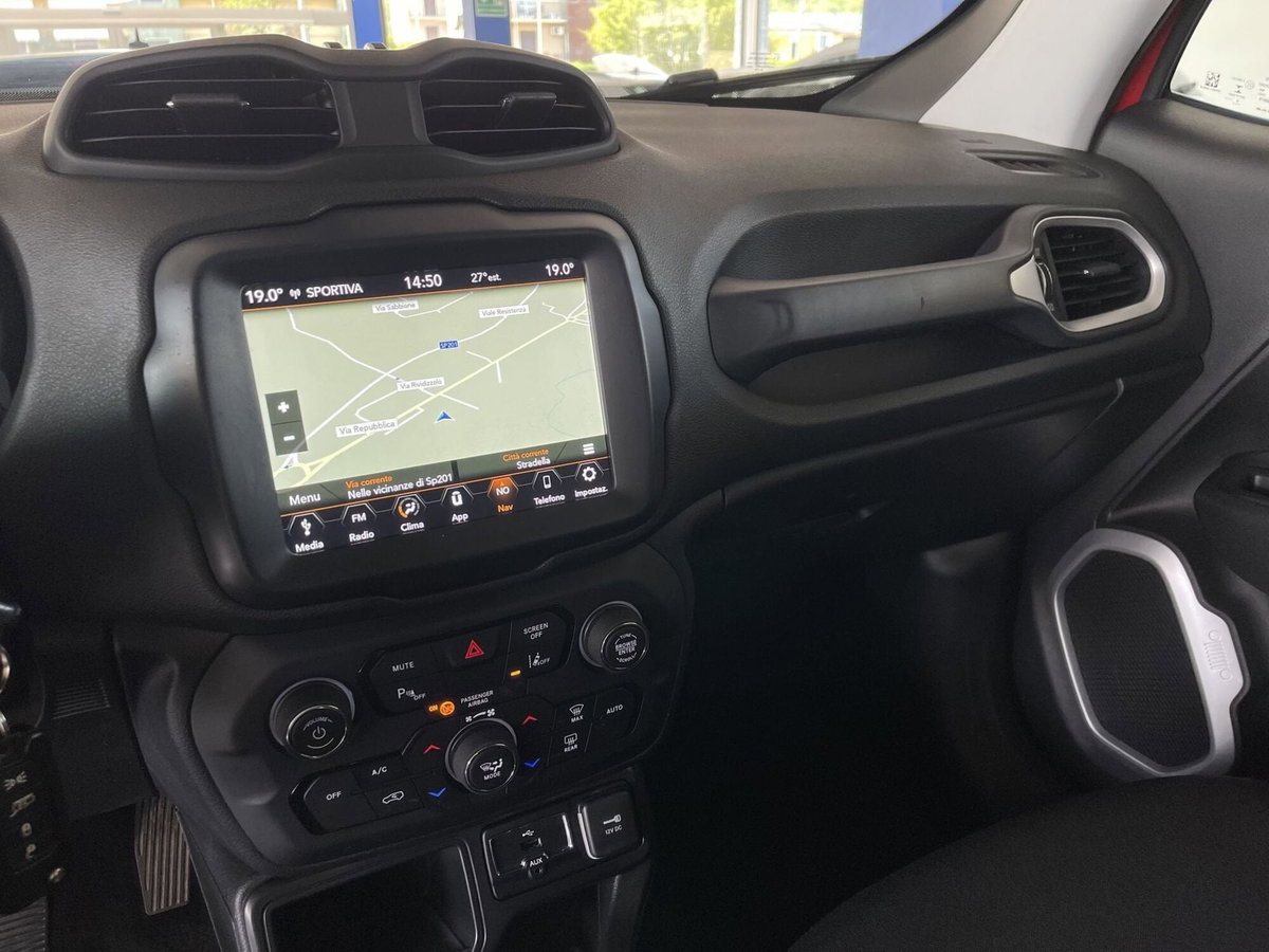 Jeep Renegade 1.6 Mjt 120 CV Longitude (7)