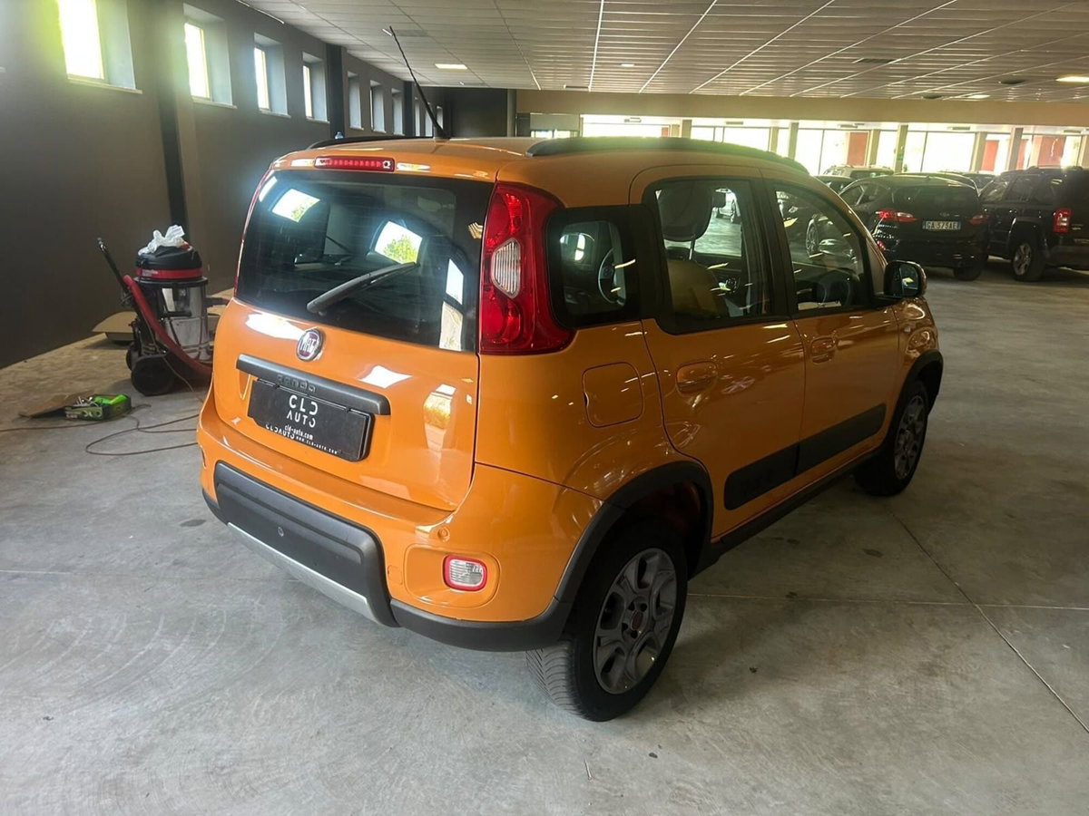 Fiat Panda 1.3 MJT 16V DPF 4x4 Climbing (5)