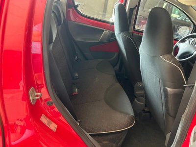 Peugeot 107 68CV 3p. Desir (7)