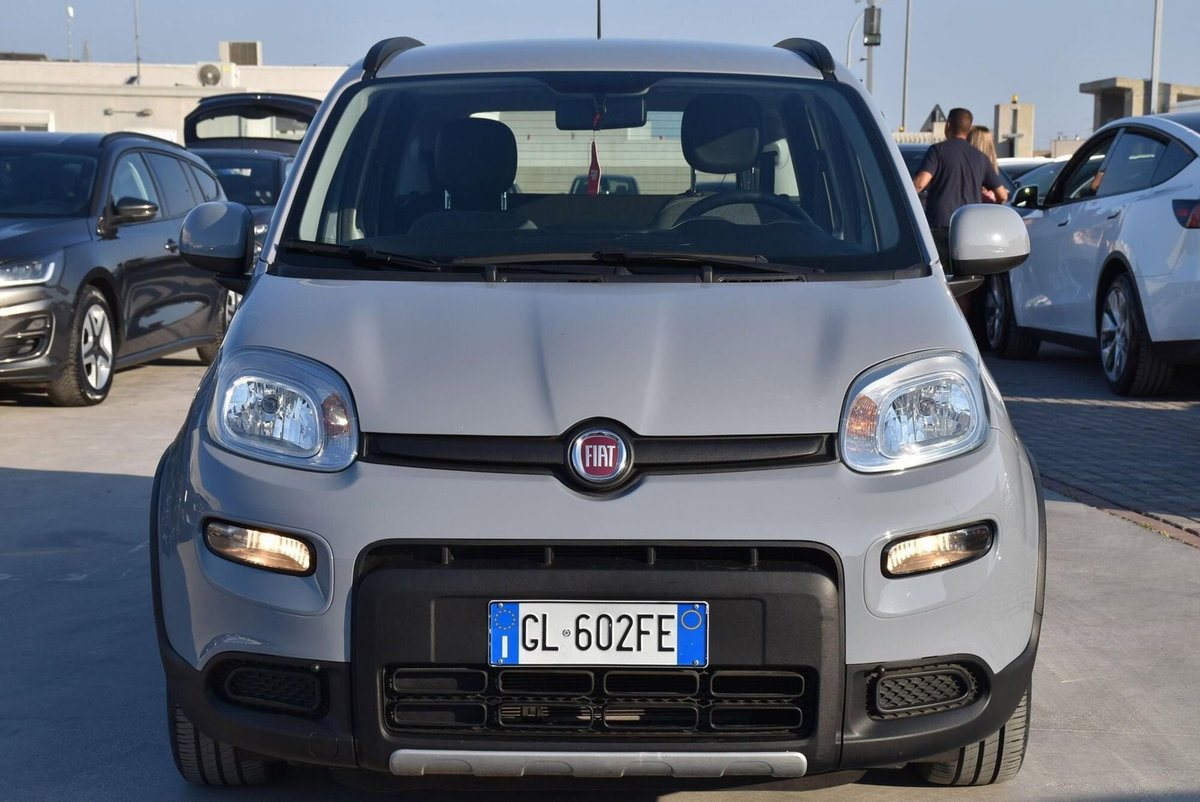Fiat Panda 1.0 FireFly S&S Hybrid City Cross (2)