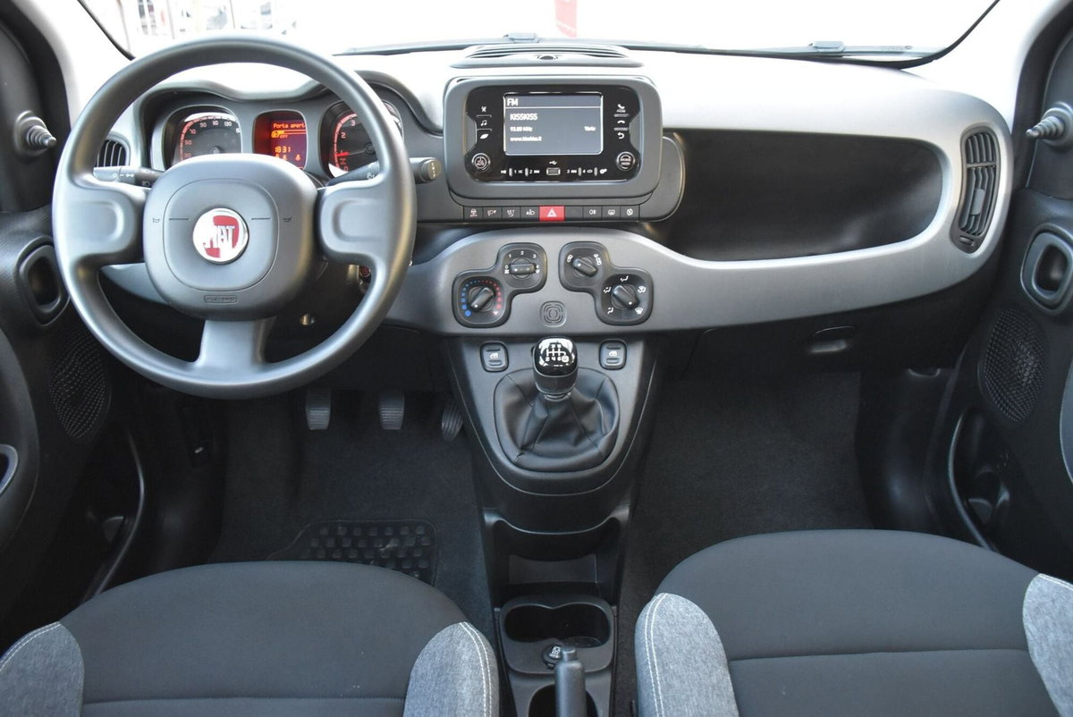 Fiat Panda 1.0 FireFly S&S Hybrid City Cross (7)