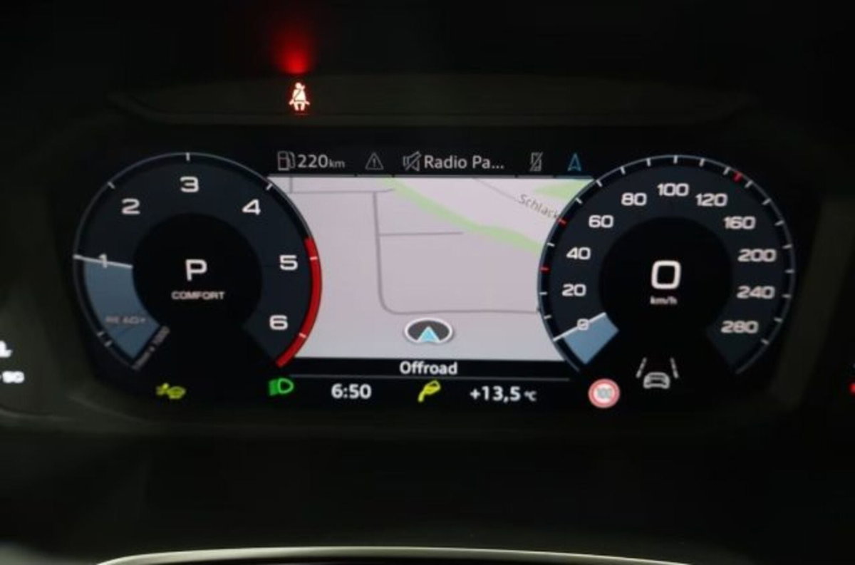 Audi Q3 Sportback 35 TDI quattro S tronic S line edition (10)