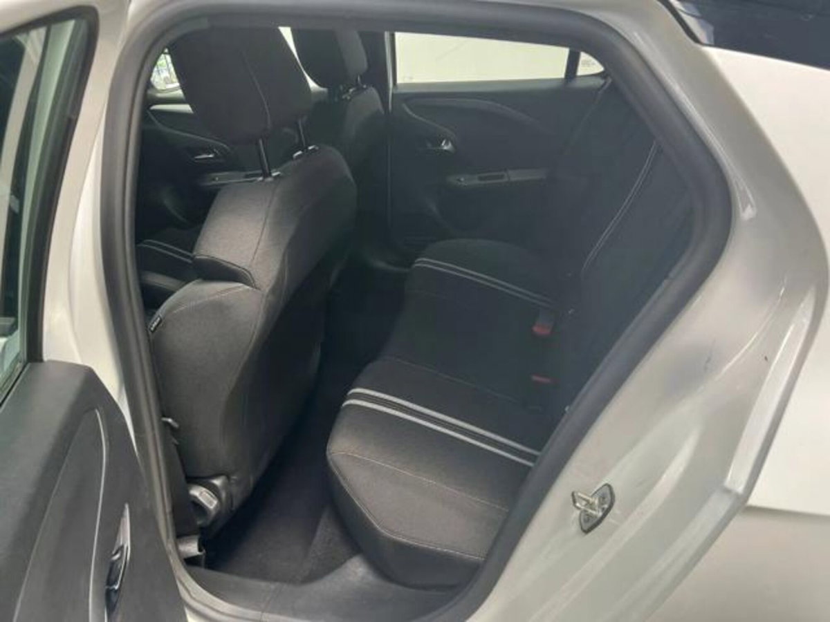 Opel Corsa 1.2 hybrid GS 100cv dct6 (11)