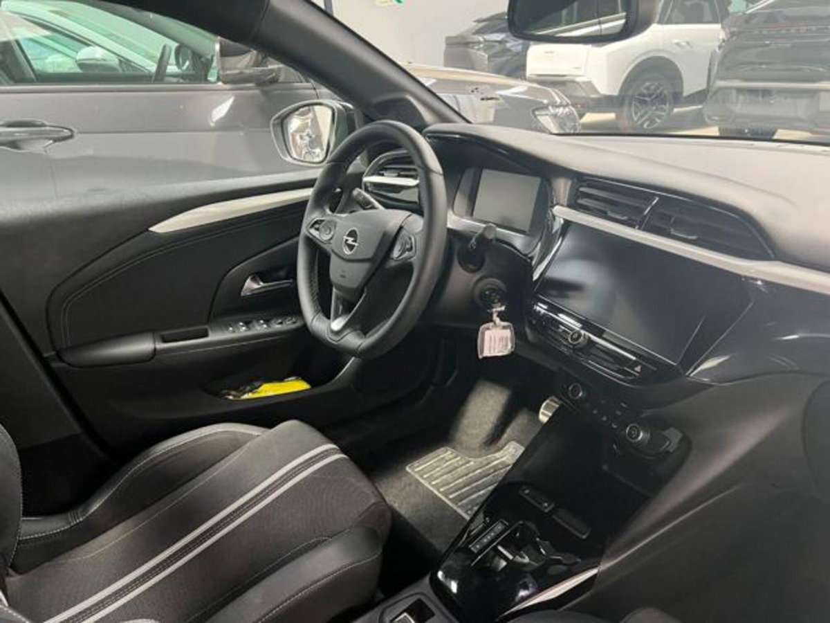 Opel Corsa 1.2 hybrid GS 100cv dct6 (15)