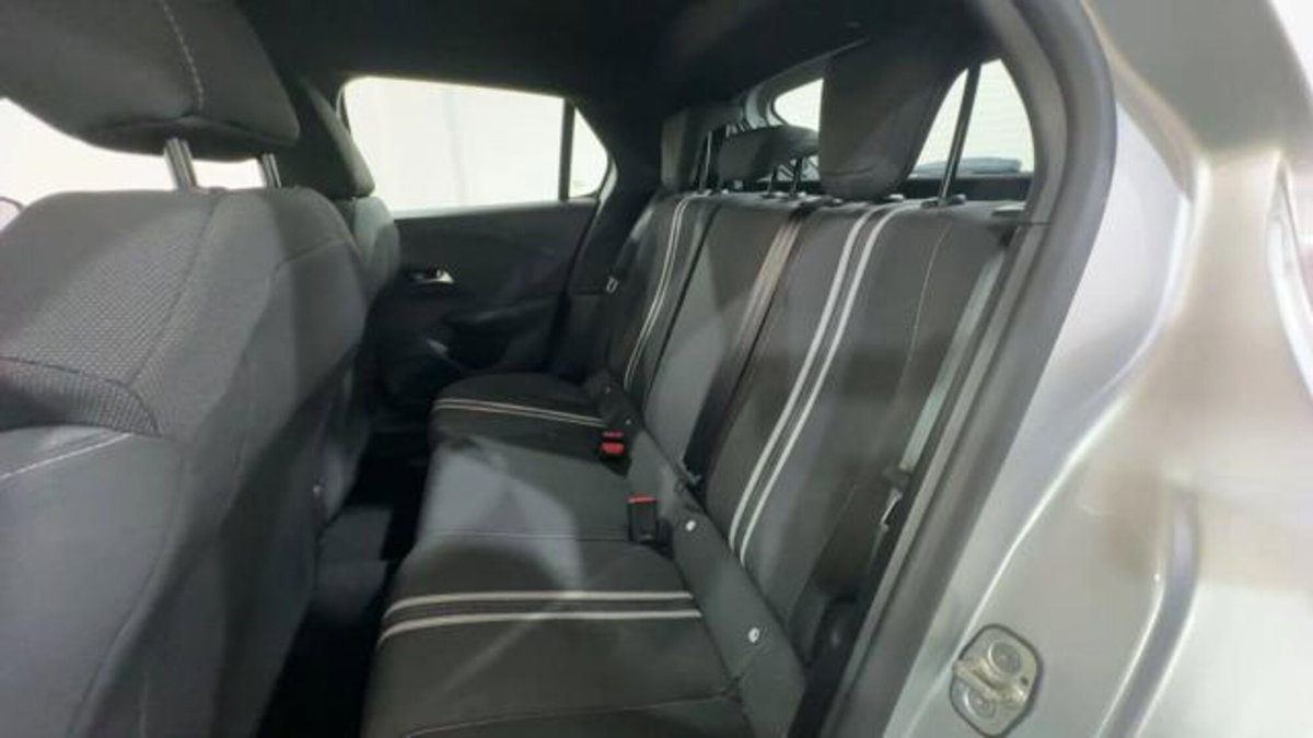 Opel Corsa 1.2 100 CV GS Line (11)