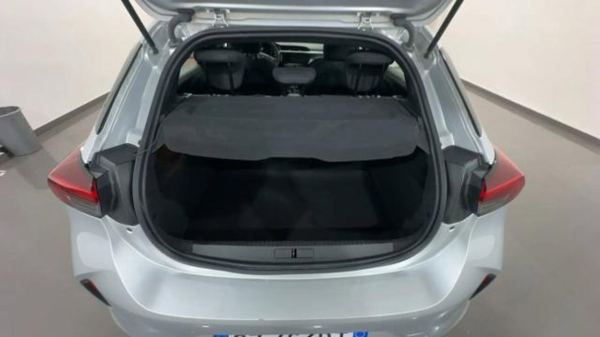 Opel Corsa 1.2 100 CV GS Line (6)