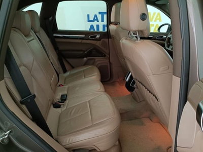Porsche Cayenne 3.0 Diesel (11)