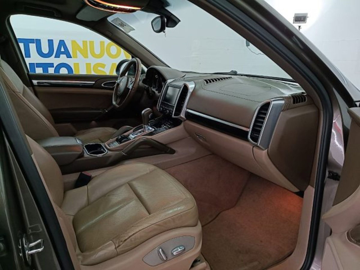 Porsche Cayenne 3.0 Diesel (12)