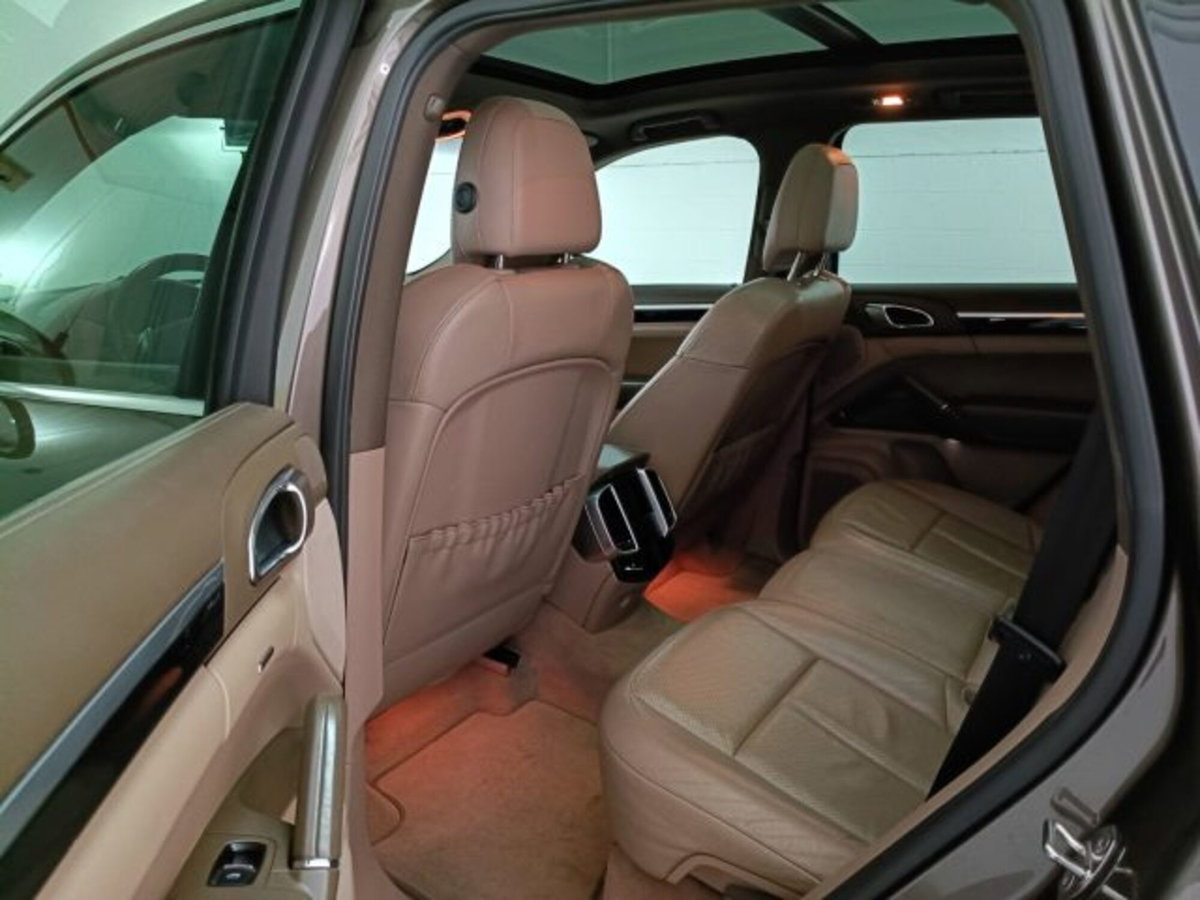 Porsche Cayenne 3.0 Diesel (9)