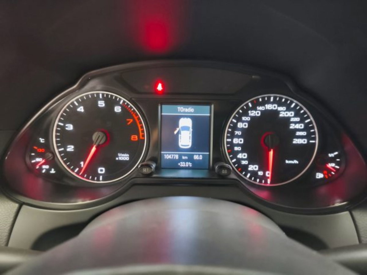 Audi Q5 2.0 TFSI 180 CV quattro (12)