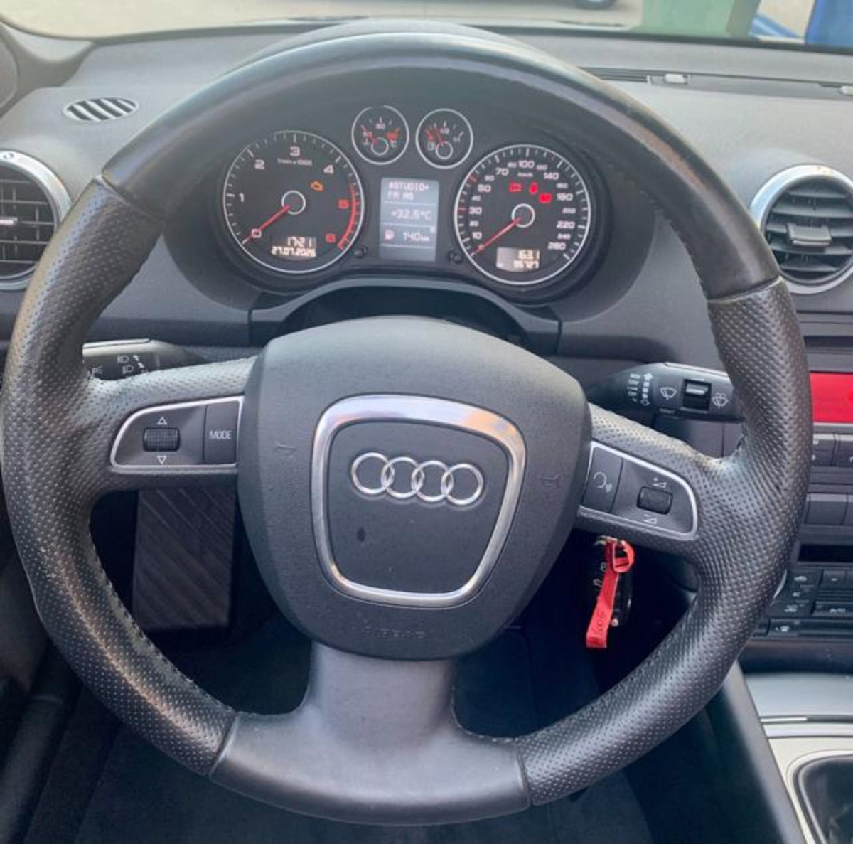 Audi A3 Cabrio 2.0 TDI F.AP. Ambition (7)