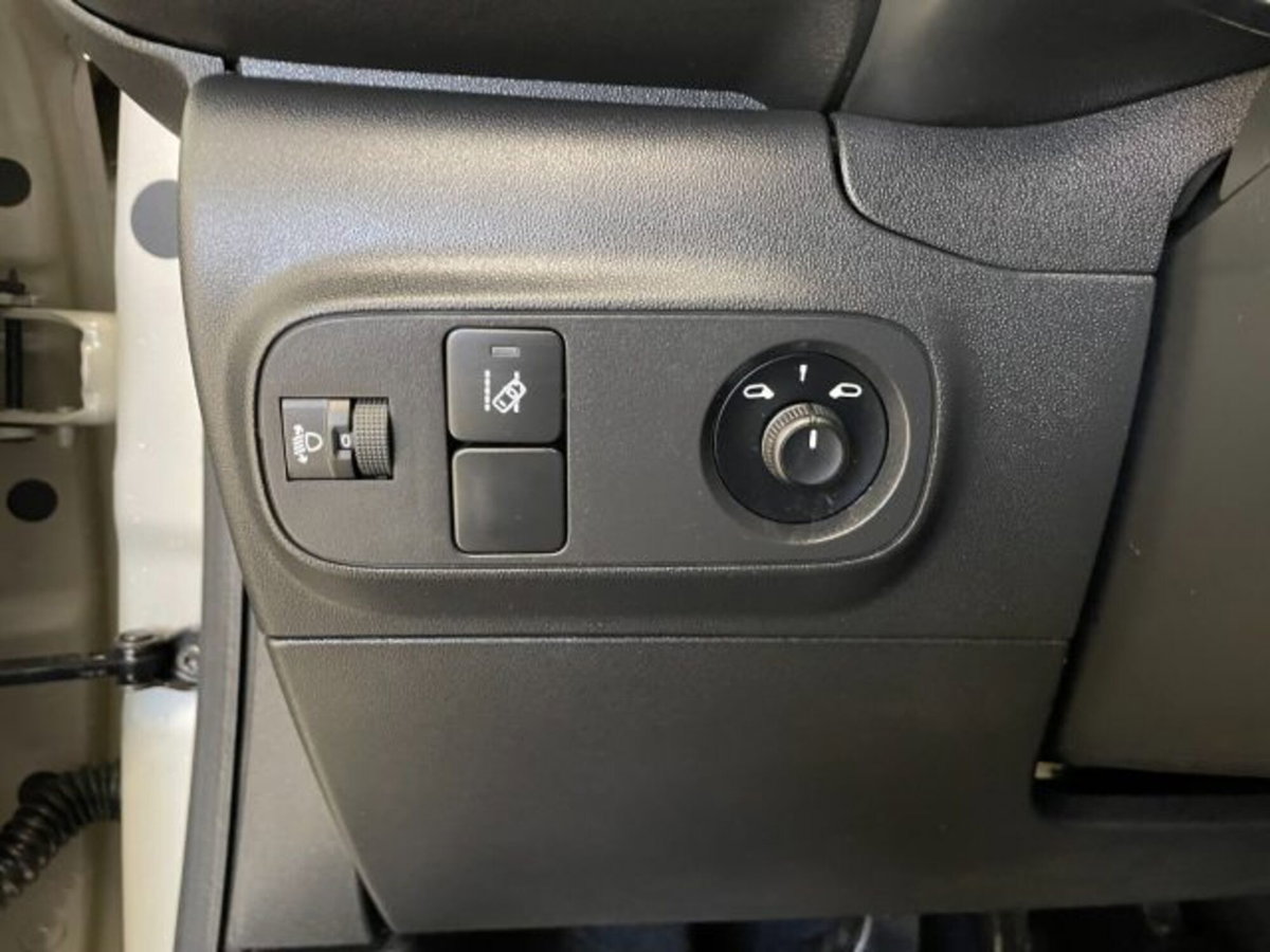 Citroen C3 1.2 puretech You s&s 83cv neopatentati (14)