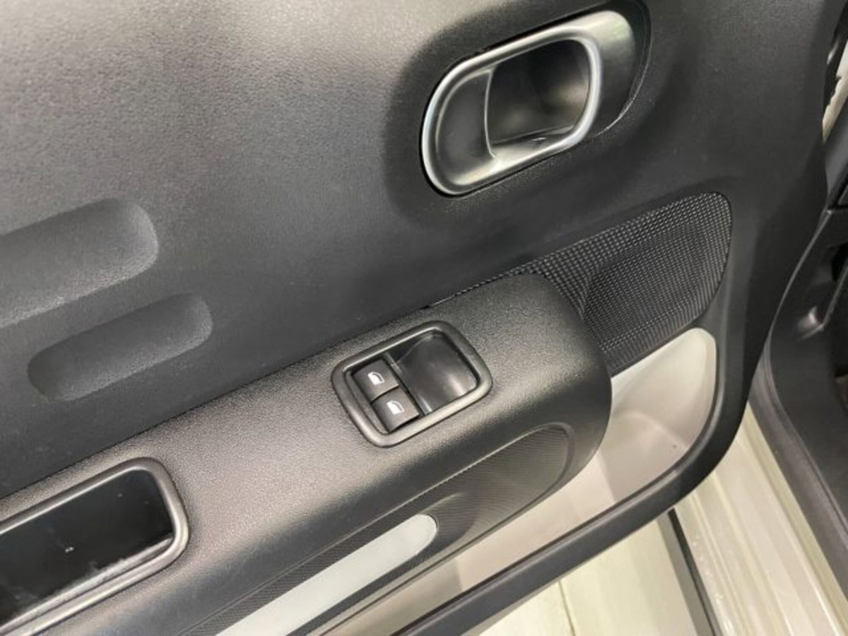 Citroen C3 1.2 puretech You s&s 83cv neopatentati (19)