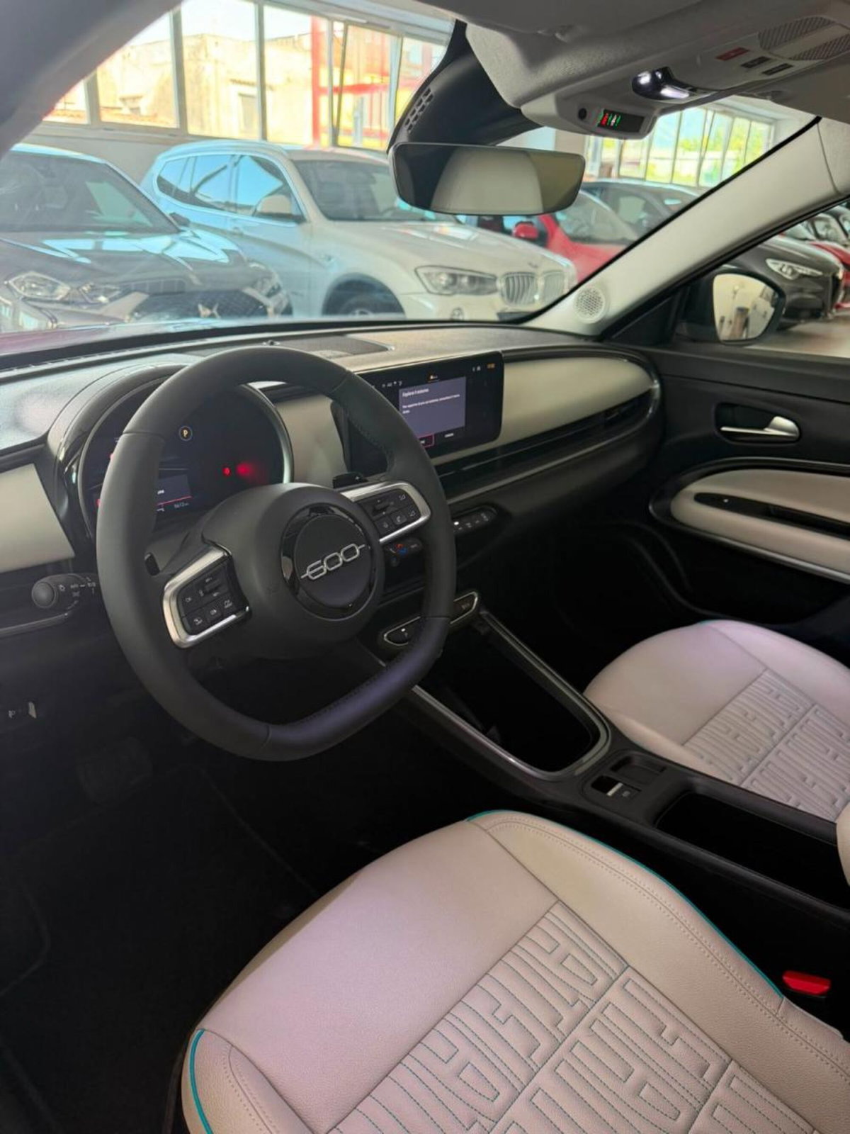 Fiat 600 1.2 hybrid La Prima 145cv auto (12)