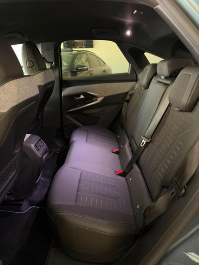 Peugeot 3008 1.2 hybrid GT Exclusive 145cv e-dcs6 (13)