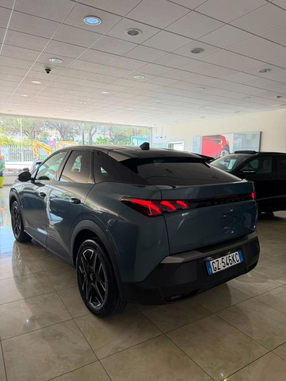 Peugeot 3008 1.2 hybrid GT Exclusive 145cv e-dcs6 (8)