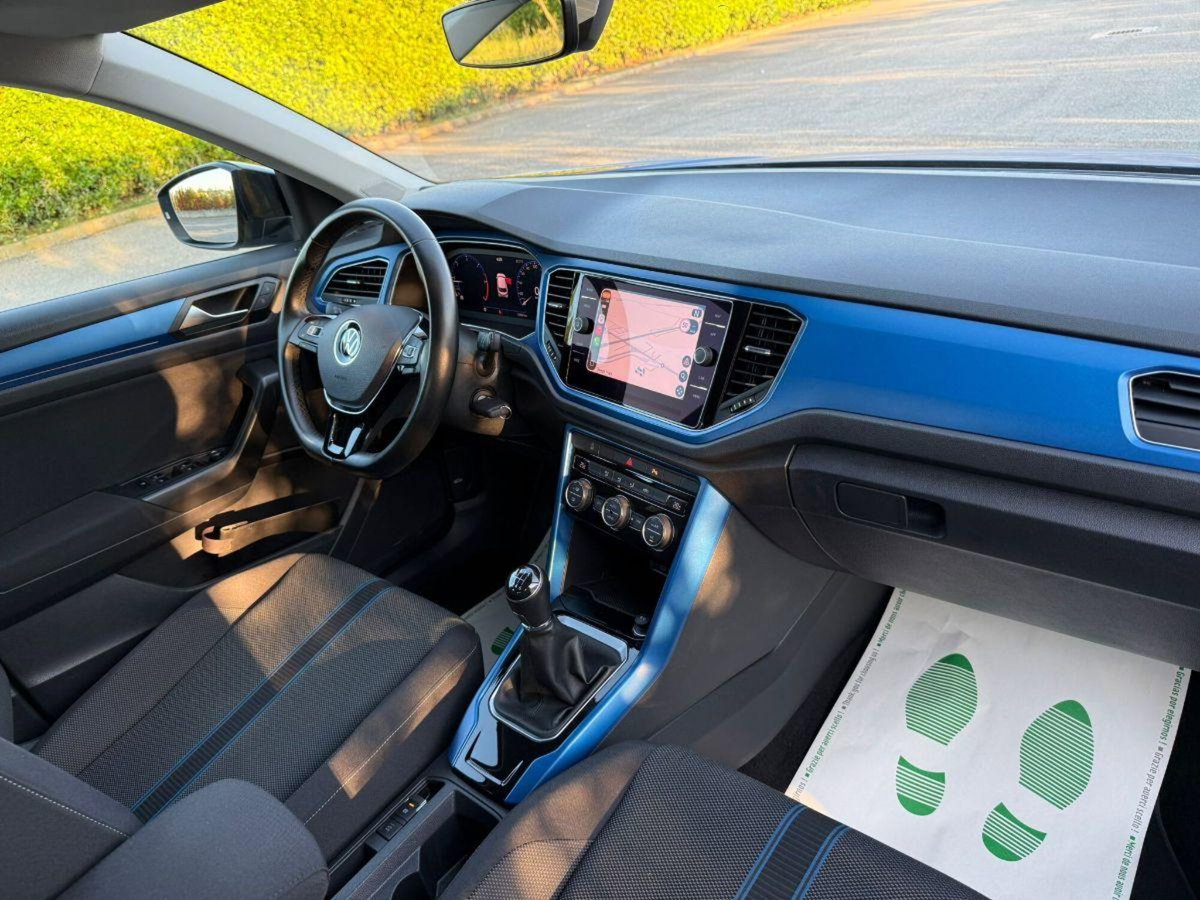 Volkswagen T-Roc 2.0 tdi Style 115cv (11)