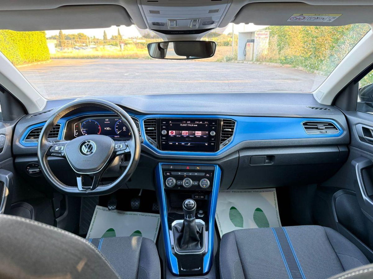 Volkswagen T-Roc 2.0 tdi Style 115cv (12)