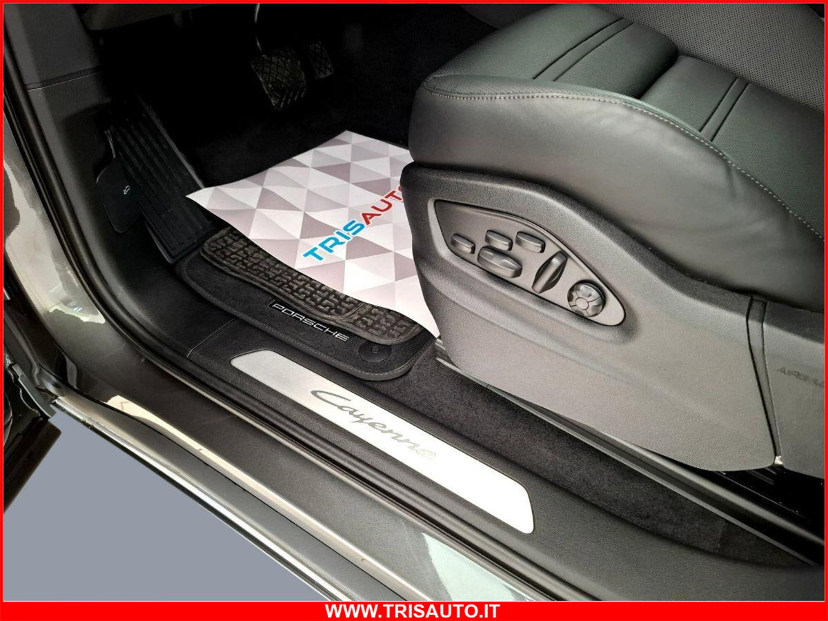 Porsche Cayenne 3.0 V6 E-Hybrid (9)