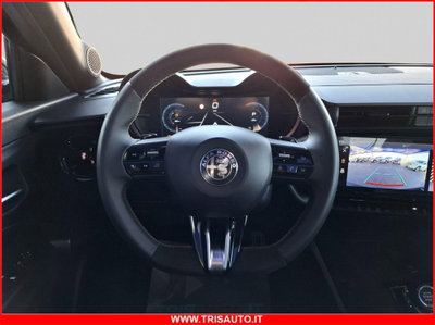 Alfa Romeo Junior elettrica Intensa 156cv (14)