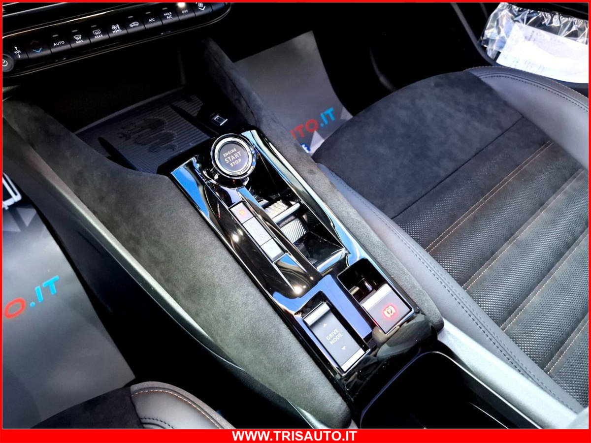 Alfa Romeo Junior elettrica Intensa 156cv (18)