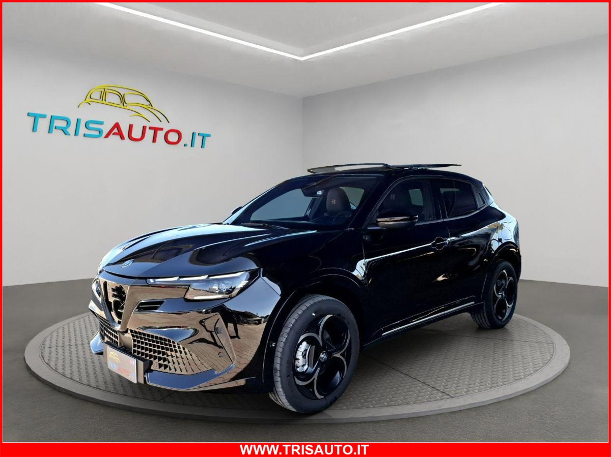 Alfa Romeo Junior elettrica Intensa 156cv (3)