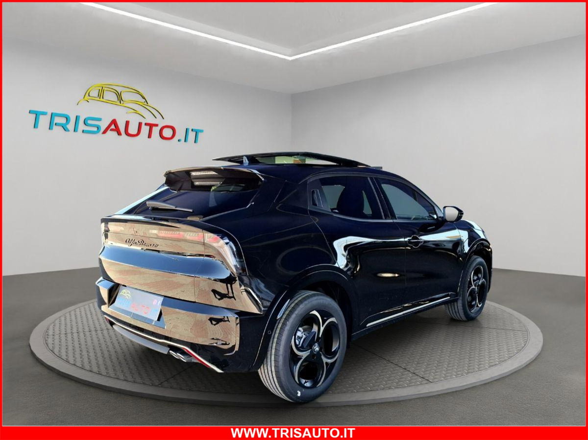 Alfa Romeo Junior elettrica Intensa 156cv (4)