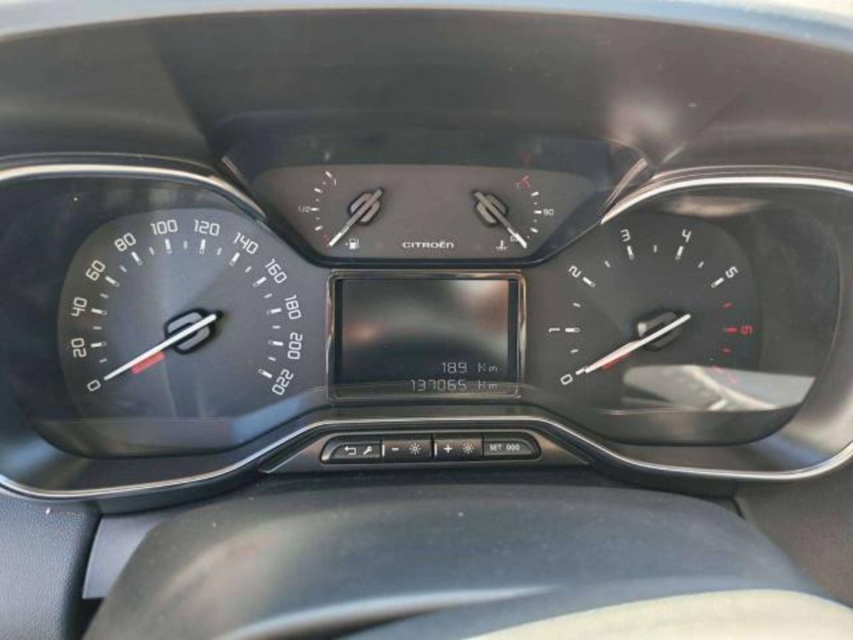 Citroen C3 Aircross BlueHDi 100 S&S Shine (9)