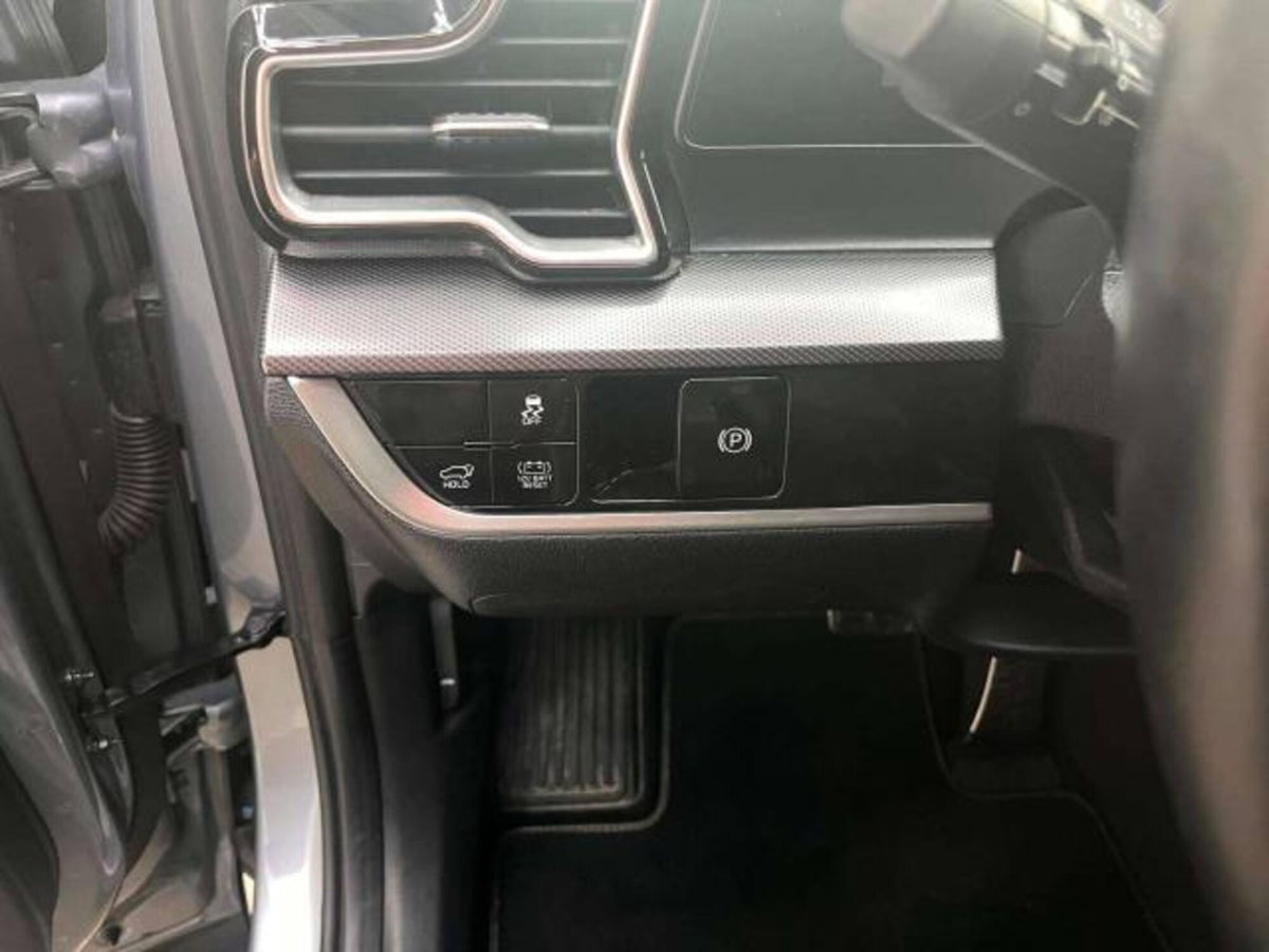 Kia Sportage 1.6 TGDi HEV AWD AT GT-line (13)