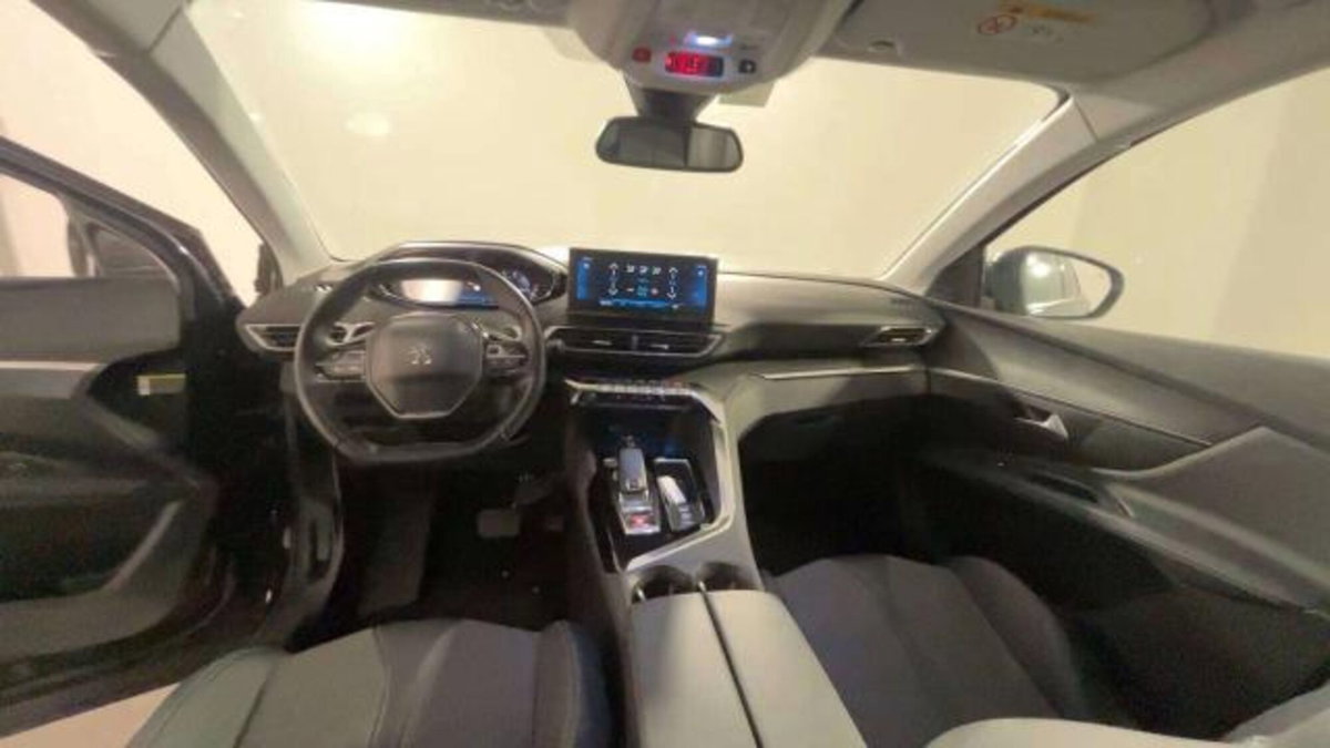 Peugeot 3008 BlueHDi 130 S&S Allure (10)