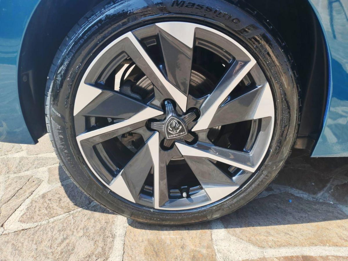 Peugeot 308 PureTech Turbo 130 S&S Allure Pack (14)
