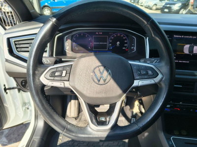 Volkswagen Taigo 1.0 TSI 110 CV DSG R-Line (10)