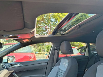 Volkswagen Taigo 1.0 TSI 110 CV DSG R-Line (13)