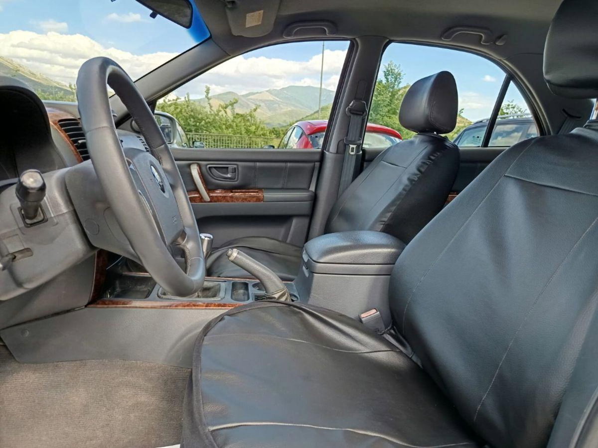 Kia Sorento 2.5 16V CRDI 4WD EX Comfort (11)