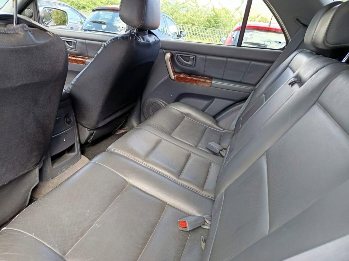 Kia Sorento 2.5 16V CRDI 4WD EX Comfort (13)