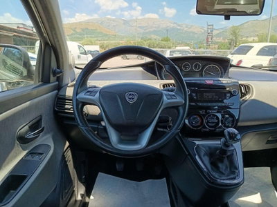 Lancia Ypsilon 1.2 69 CV 5 porte Gold (15)