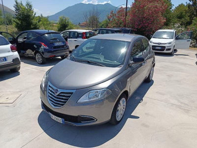 Lancia Ypsilon 1.2 69 CV 5 porte Gold (2)