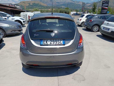 Lancia Ypsilon 1.2 69 CV 5 porte Gold (8)