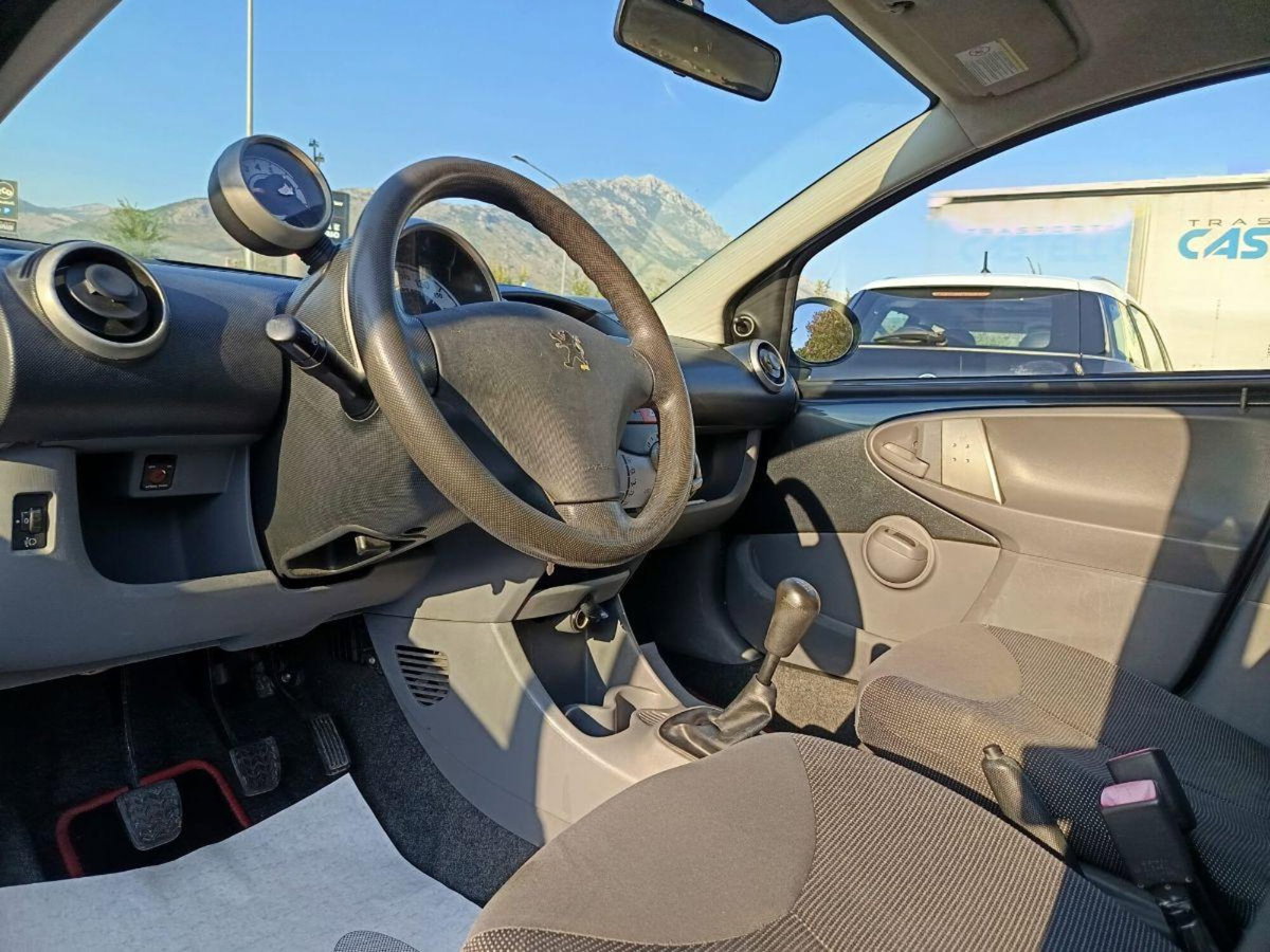 Peugeot 107 68CV 5p. Urban Move (12)