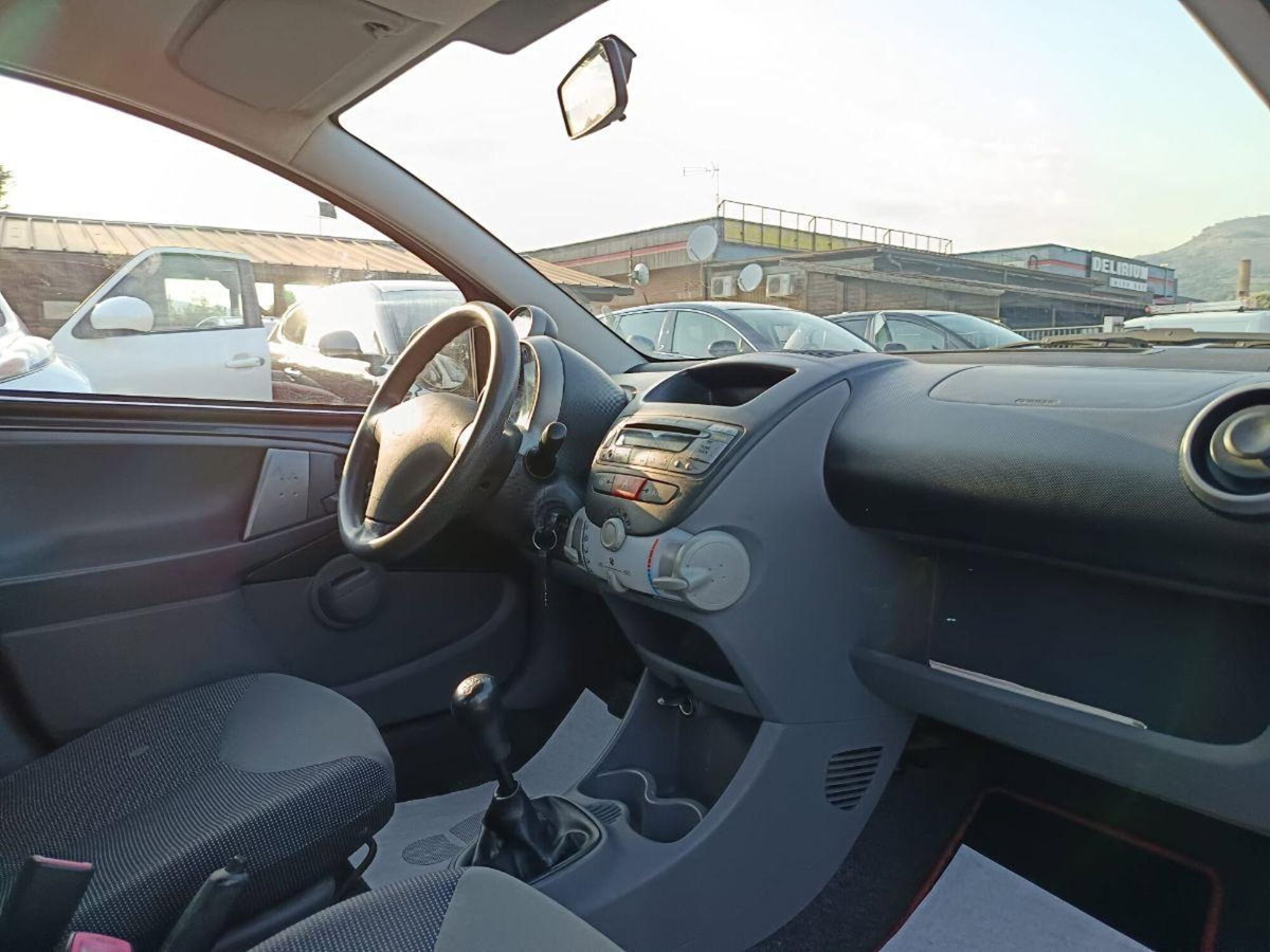 Peugeot 107 68CV 5p. Urban Move (17)