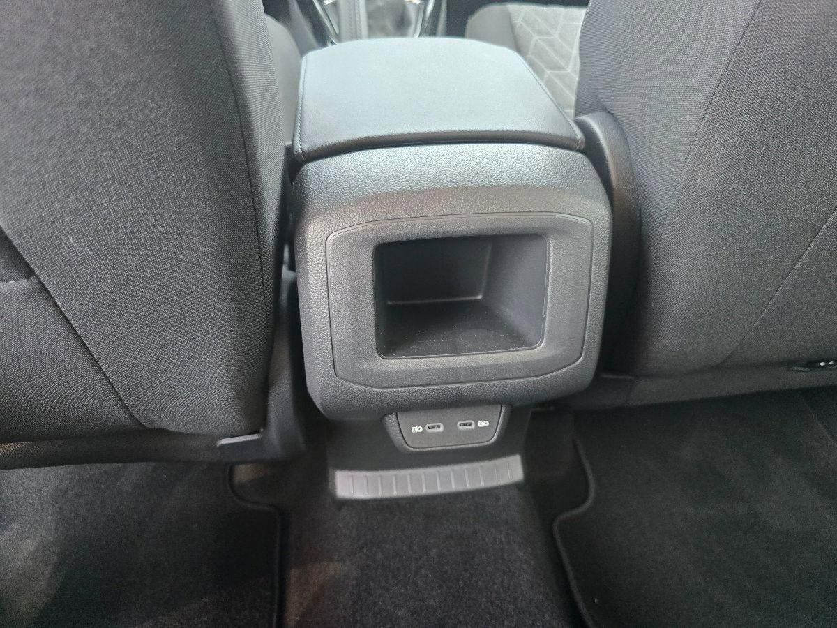 Volkswagen T-Cross 1.0 tsi Edition 115cv dsg (14)