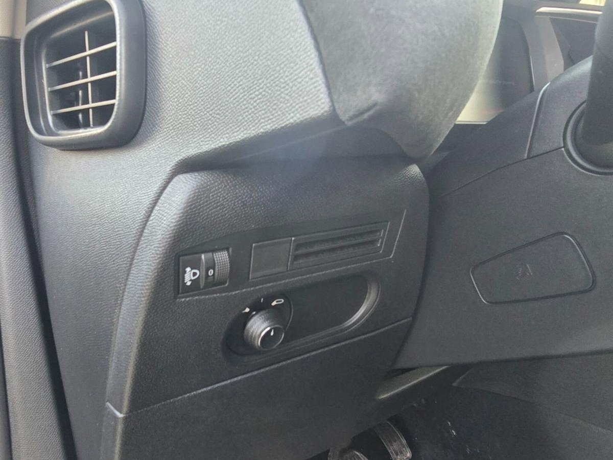 Ds DS 3 1.2 puretech Performance Line 100cv (15)