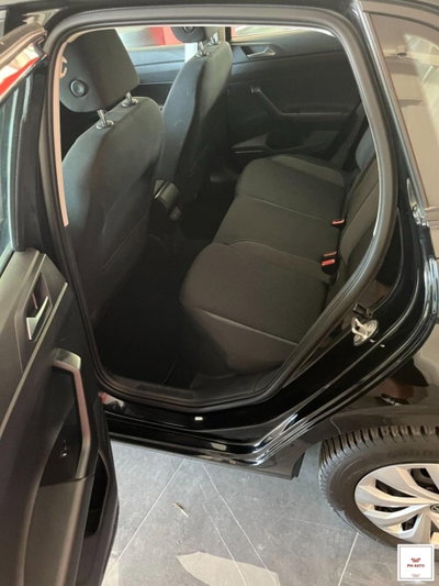 Volkswagen Polo 1.0 tsi Life 95cv (11)